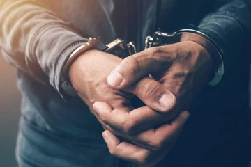 அம்பாறையில் சாரதி மற்றும் நடத்துநர் போதைப்பொருளுடன் கைது