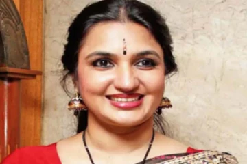 52 வயதிலும் குறையாத அழகில் ஜொலிக்கும் சுகன்யா! இளம்நடிகைகளை ஓவர்டேக் செய்த புகைப்படம்