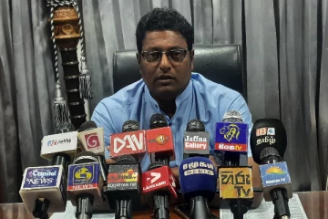 நீல உடை அணிந்த மாநகரசபை ஊழியர்கள் மீண்டும் பணியில்: யாழ். மாநகர முதல்வர் அறிவிப்பு