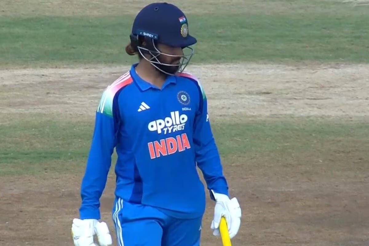 69 ஓட்டங்கள் வித்தியாசத்தில் வீழ்ந்த இந்தியா ஏ அணி; ODI தொடரை வென்ற அவுஸ்திரேலியா | Australia A Won India By 69 Runs Seal Odi Series