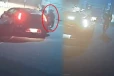 பெண்ணொருவரின் காரை பின்தொடர்ந்து தாக்குதல் முயற்சி (Video)