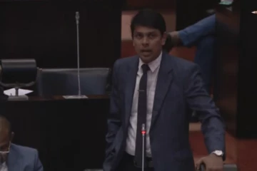 විජේ කච්චතිව් ඉල්ලුවහම දෙන්න බෑ කීවා කච්චතිව් විතරක් නෙමෙයි යාපනයම තමිල්නාඩුවට දෙන්න - අර්චුනා