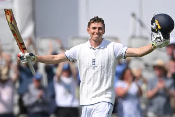 ஆஷஸில் அவுஸ்திரேலியாவை அலறவிட்ட இளம் வீரர்: அதிரடியாக 189 ஓட்டங்கள் விளாசல்