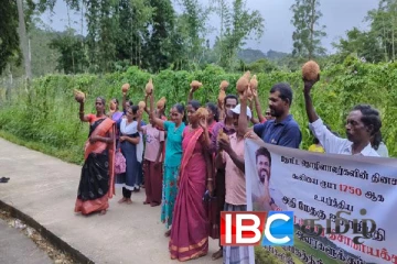 எதிர்க்கட்சியினருக்கு எதிராக வீதிக்கு இறங்கிய மலையக மக்கள் : தேங்காய் உடைத்து எதிர்ப்பு