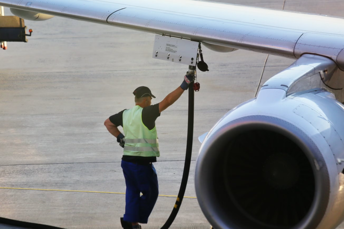 வானூர்திகளின் பயணக் கட்டணங்கள் பெருமளவில் அதிகரிப்பு | Airline Fares Increased Significantly Fuel Hike