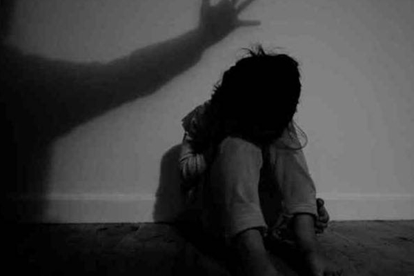 தமிழர் பகுதியில் 15 வயது பணிப் பெண்ணுக்கு இரவோடிரவாக நடந்தேறிய கொடூரம் ; வெளியான பகீர் தகவல் | Midnight Incident Involving 15 Year Old Girl