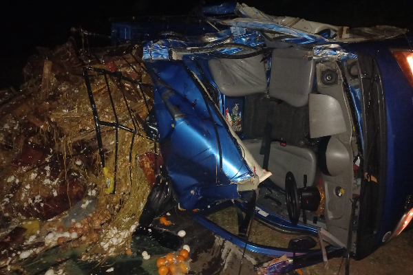 யாழ் நோக்கி பயணித்த வாகனம் விபத்து; ஒருவர் பலி (Photos) | A Vehicle Traveling Towards Jaffna Had An Accident