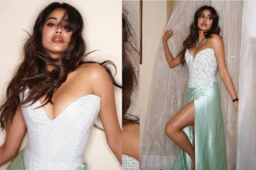 28 வயது பாலிவுட் இளவரசி நடிகை ஜான்வி கபூர் லேட்டஸ்ட் ஸ்டில்கள்