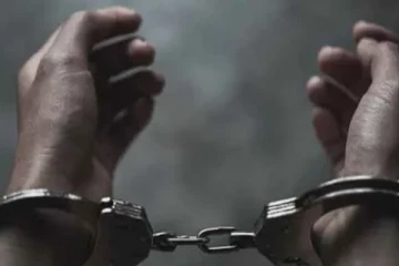 பொலிஸார் முன்னெடுத்த சுற்றிவளைப்பில் வசமாக சிக்கிய பெண்