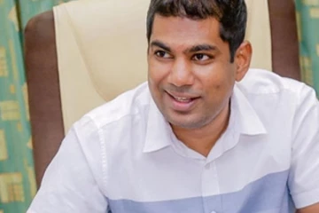 ඉන්ධන ලබා ගැනිමට අවශ්‍ය නම් කළ යුත්තේ මෙයයි - බලශක්ති අමාත්‍යවරයාගෙන් නිවේදනයක්..