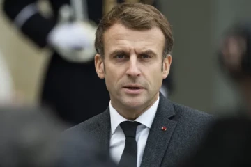 ரஷ்ய அணு ஆயுத தாக்குதல் அபாயம்: பிரான்ஸ் ஜனாதிபதியின் சர்ச்சை திட்டத்துக்கு எதிர்ப்பு