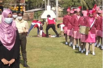 சுதந்திர தின நிகழ்வின் போது திடீரென மயங்கி விழுந்த மாணவிகள்! வவுனியாவில் சம்பவம்  (Video)