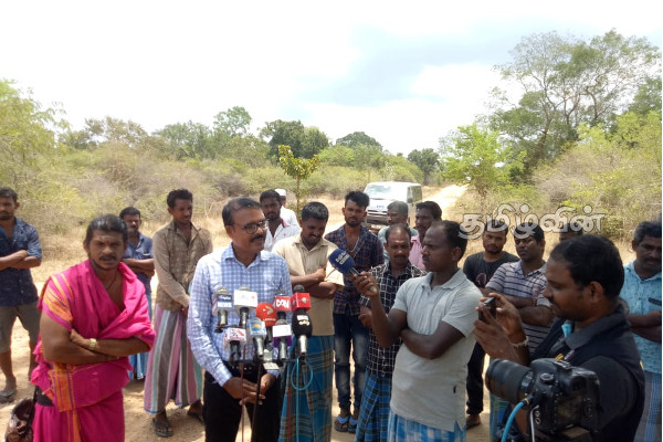 மும்மத தலைவர்கள் சிறைப்பிடிப்பு: மட்டக்களப்பு எல்லையிலிருந்து திரும்ப முடியாத நிலையில் தமிழர்கள்..! | Imprisonment Religious Leaders In Batticaloa