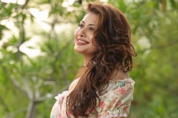 ''කාලය විසින් මා හට බොහො දේ වටහා දි ඇත'' පියුමි කියන අමුතු කතාව මෙන්න