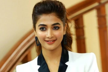 பீஸ்ட் படத்திற்கு கோடியில் சம்பளம் வாங்கிய நடிகை பூஜா ஹெக்டே.. இத்தனை கோடியா