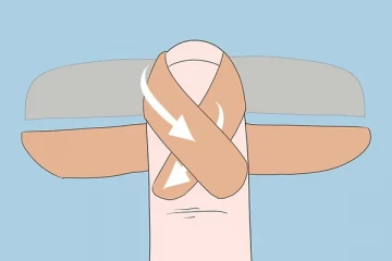 නැමෙන්නේ - ගැලවෙන්නේ නැතිව ඇඟිලි වලට නිවැරදිව ප්ලාස්ටර් එක අලවන්නේ මෙහෙමයි.