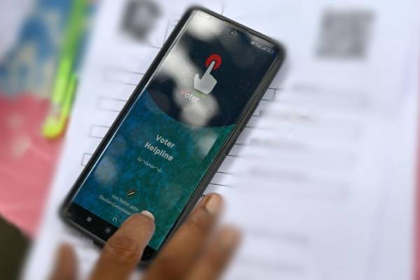 ஒரே வீட்டு எண்​ணில் 79 வாக்​காளர்​கள்.., வெளிவந்த தகவலால் அதிர்ச்சி | 79 Voters In One Household