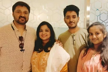 மனைவி 43 வயதில் மரணம்!! பிள்ளைகளுக்கு சிங்கிள் Father-ஆக வாழும் நடிகை பரத் கல்யாண்..