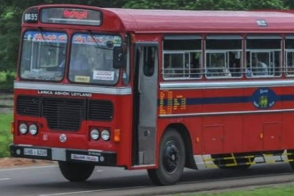 பயணிகள் பேருந்தை மதுபோதையில் செலுத்திய இலங்கை போக்குவரத்து சபையின் சாரதி | Driver Drove Passenger Bus Under Influence Alcohol