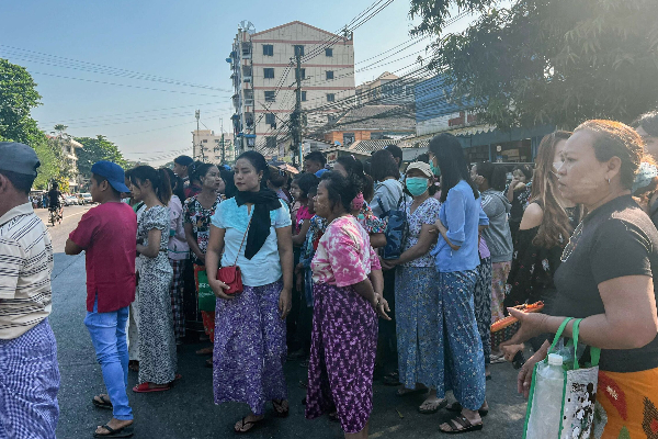9,000 கைதிகளுக்கு பொது மன்னிப்பு வழங்கிய நாடு | Myanmar Grants Amnesty To 9 000 Prisoners