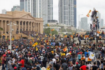 கடந்து செல்லும் கொந்தளிப்பான ஆண்டு