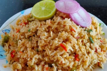 10 நிமிடத்தில் ஹோட்டல் சுவையில் சுவையான ஃப்ரைடு ரைஸ் - செய்வது எப்படி?