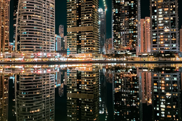 வெளிநாடு ஒன்றில் சிக்கி தவிக்கும் 300 இலங்கை பெண்கள் | 300 Sri Lankan Women Struggling In Kuwait