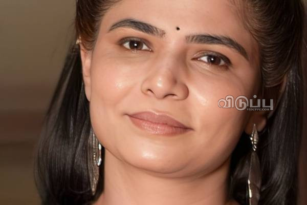 நீங்கள் ஏன் கணவரை விவாகரத்து செய்யக்கூடாது.. கலாய்த்தவருக்கு பதிலடி கொடுத்த சின்மயி.. | Chinmayi Post Support Niddhi Orgument With Fans நீங்கள் ஏன் கணவரை விவாகரத்து செய்யக்கூடாது.. கலாய்த்தவருக்கு பதிலடி கொடுத்த சின்மயி.. | Chinmayi Post Support Niddhi Orgument With Fans