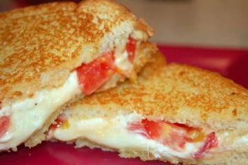 சுவையான சீஸ் பிரெட் சாண்ட்விச் - 10 நிமிடத்தில் ருசிக்கலாம் வாங்க