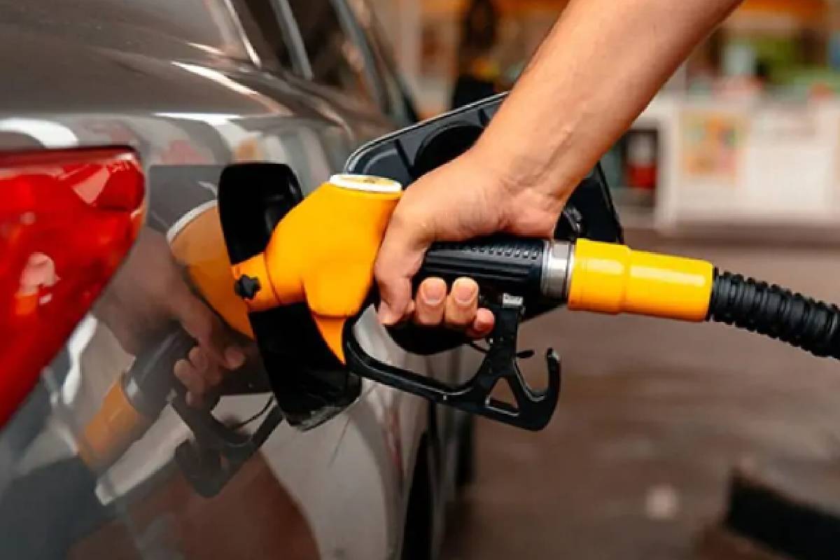 இன்று நள்ளிரவு முதல் எரிபொருள் விலையில் புதிய திருத்தம் | New Revision In Fuel Prices From Midnight Today