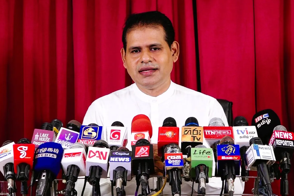 விசாரணை அதிகாரிகளின் பிடிக்குள் சிக்கியுள்ள சட்டம் - சஞ்சீவ எதிரிமான்ன கடும் சாடல் | Sanjeeva Edirimanna Strongly Criticizes