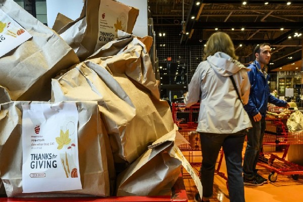 கனடாவில் உணவு வங்கிகளின் தேவை அதிகரிப்பு | Soaring Food Bank Use Thanksgiving
