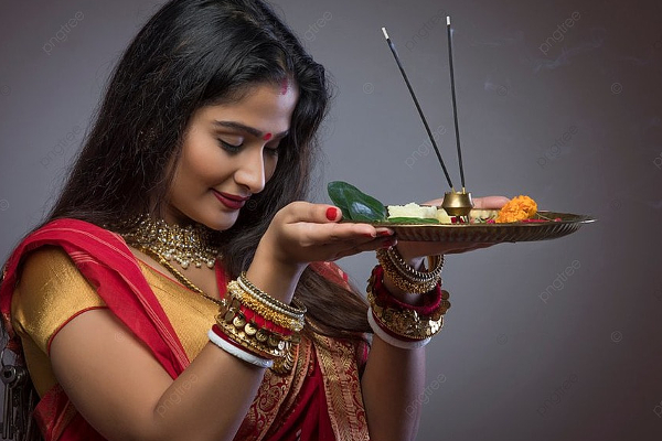 இன்று ஆடி கடைசி வெள்ளி; பெண்களுக்கு மிகவும் முக்கியமான விரதம்! | Today Is Aadi S Last Friday Very Important Women
