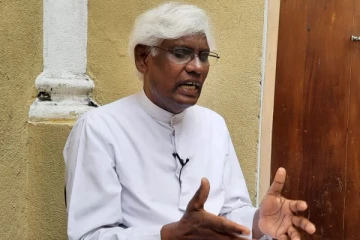 பொருளாதார கொலையாளிகளை பாதுகாக்கும் இடம் நாடாளுமன்றம்: அருட்தந்தை மா.சத்திவேல்