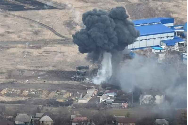 ரஷ்யாவின் தொடர் தாக்குதல்- சுமி நகர் இரசாயன ஆலையிலிருந்து கசியும் அமோனியம் வாயு! - ஐபிசி தமிழ்