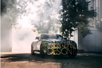 முதல் மின்சார காரை அறிமுகப்படுத்தியது Rolls-Royce