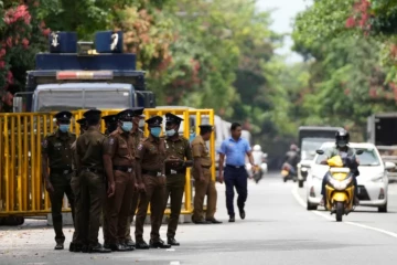 களுத்துறையில் பாரியளவிலான சட்டவிரோத மதுபான உற்பத்தி மையம் முற்றுகை