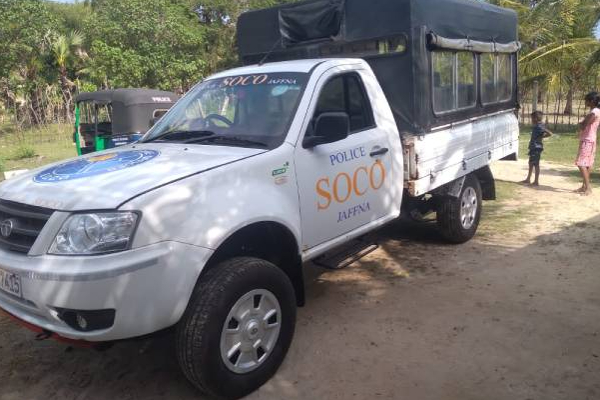 யாழில் விசேட அதிரடிப் படையினர் நடத்திய தாக்குதல்: ஒருவர் வைத்தியசாலையில்! | Jaffna Thenmarachchi Special Task Force Shooting