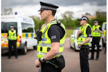 இலங்கை காவல்துறையினர் தொடர்பில் முடிவை மாற்றிய ஸ்கொட்லாந்து