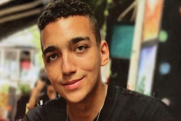 சொன்னதை செய்தது ஹமாஸ் : வீடு திரும்பினார் அமெரிக்க பிணைக்கைதி | Us Israeli Hostage Freed By Hamas