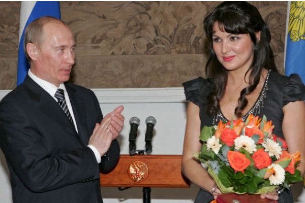 புடினுக்கு நெருக்கமான பாடகி... சுவிட்சர்லாந்தில் விவாதப்பொருளாகியுள்ள விடயம் | Putin Close Singer Concert In Swiss Ontroversy