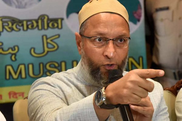 வீரர்கள் இறந்து கொண்டு இருக்கும் போது உங்களுக்கு  டி20 கிரிக்கெட் தேவையா? ஓவைசி ஆவேசம் | T20 World Cub India Narendra Modi Asaduddin Owaisi