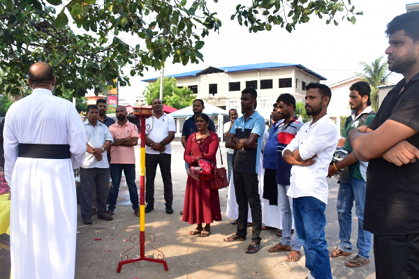 மன்னாரில் உணர்வுபூர்வமாக இடம்பெற்ற முள்ளிவாய்க்கால் நினைவேந்தல் நிகழ்வுகள் (Photos) | Mullivaikkal Commemoration Events Mannar