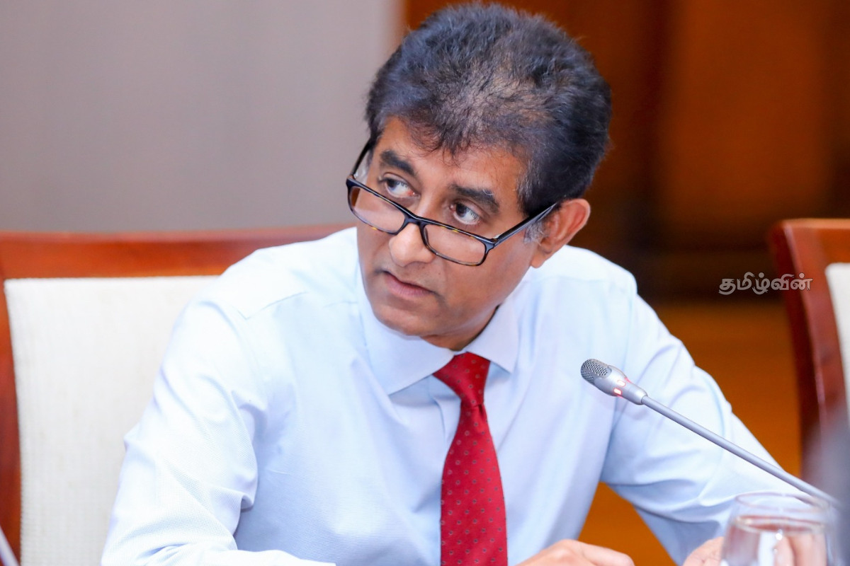 இலங்கை கடற்பரப்பில் அமெரிக்க தாக்குதல்: ஜனாதிபதி அலுவலகத்தில் உயர்மட்ட கலந்துரையாடல் | Urgent Discussion At The Presidential Office இலங்கை கடற்பரப்பில் அமெரிக்க தாக்குதல்: ஜனாதிபதி அலுவலகத்தில் உயர்மட்ட கலந்துரையாடல் | Urgent Discussion At The Presidential Office