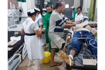 நோயாளியின் உயிரை காப்பாற்ற வைத்தியர் செய்த நெகிழ்ச்சியான செயல்! தொடரும் மனிதநேயம்