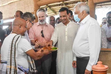 சங்கிரீலா திடலில் நடைபெற்ற புத்தாண்டு விழாவில் ஜனாதிபதி ரணில் பங்கேற்பு!