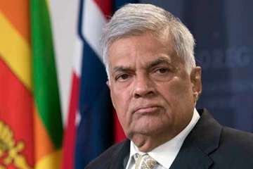 அரசியல் ஆட்டத்தை ஆரம்பித்த ரணில் : சூடு பிடிக்கும் அரசியல் களம்