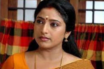 அந்த புகைப்படத்தை அனுப்பி டார்ச்சர் செய்த நபர்!! நடிகை பிரிவீனா கொடுத்த பதிலடி..