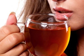 තේ පානය කරන අයට රතු එළියක්..මේ ගැන දැඩි අවධානයෙන් සිටින්න..