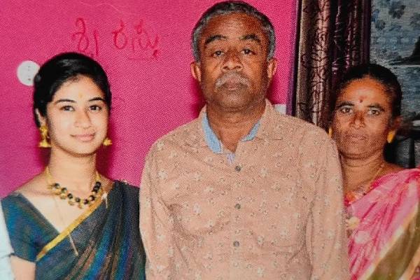 தாயின் சூனியத்தால் தந்தை மரணம் - ஆன்லைன் ஜோதிடரின் பேச்சை நம்பி தாயை கொன்ற மகள் | Karnataka Daughter Kill Mother By Astrologer Claim